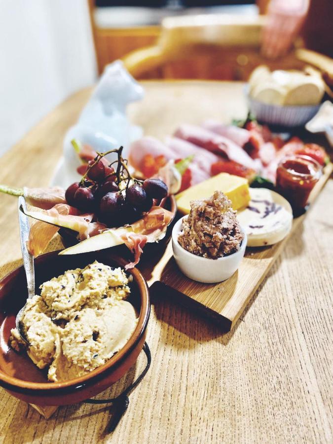 The Tower House Couette-café *